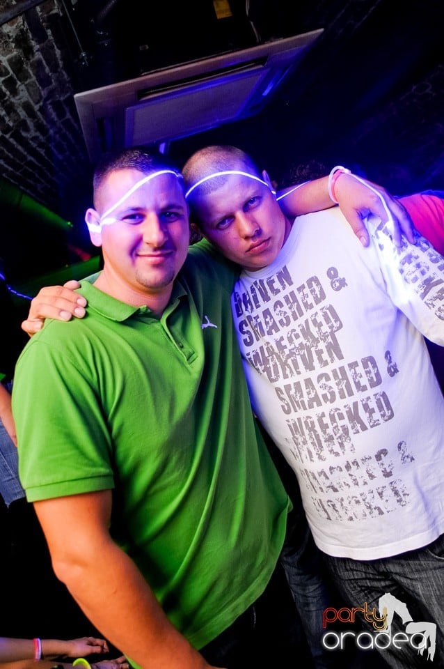 Made in Romania Party în Escape,