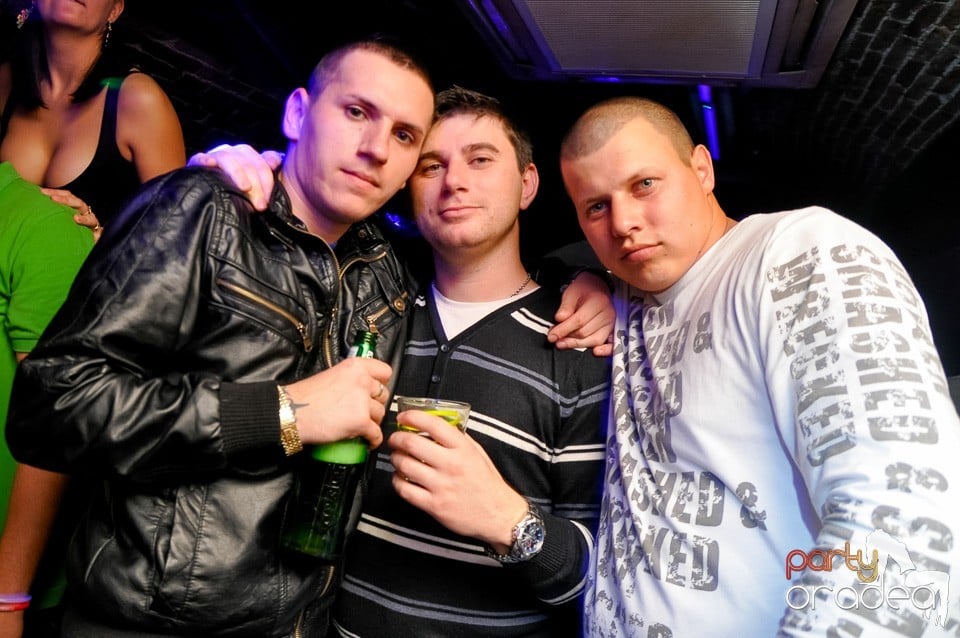 Made in Romania Party în Escape,