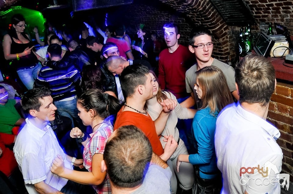 Made in Romania Party în Escape,