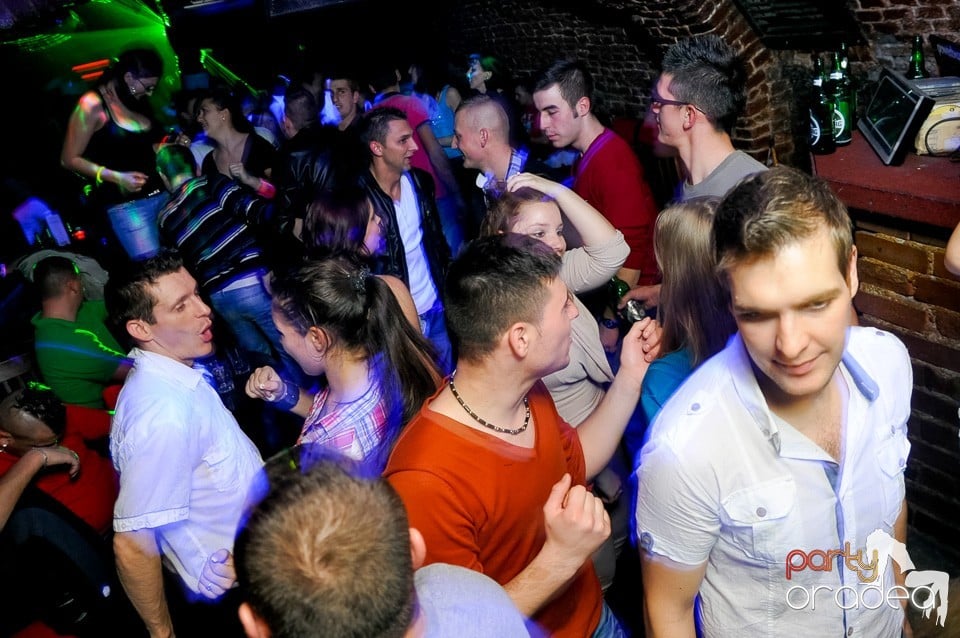 Made in Romania Party în Escape,