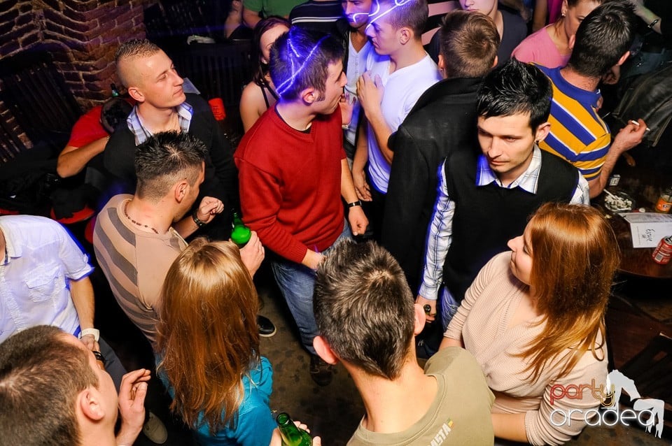 Made in Romania Party în Escape,