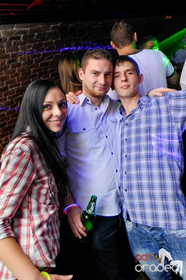 Made in Romania Party în Escape,