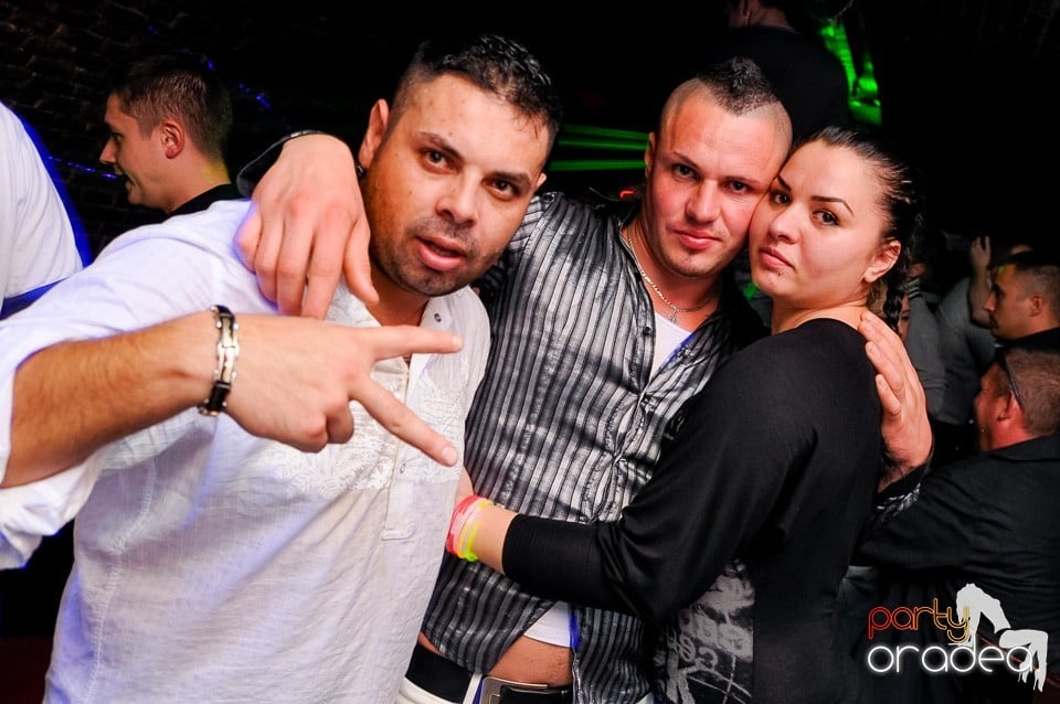 Made in Romania Party în Escape,