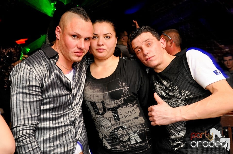 Made in Romania Party în Escape,