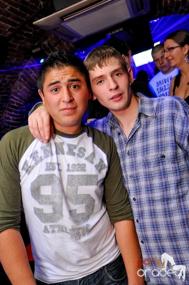 Made in Romania Party în Escape,