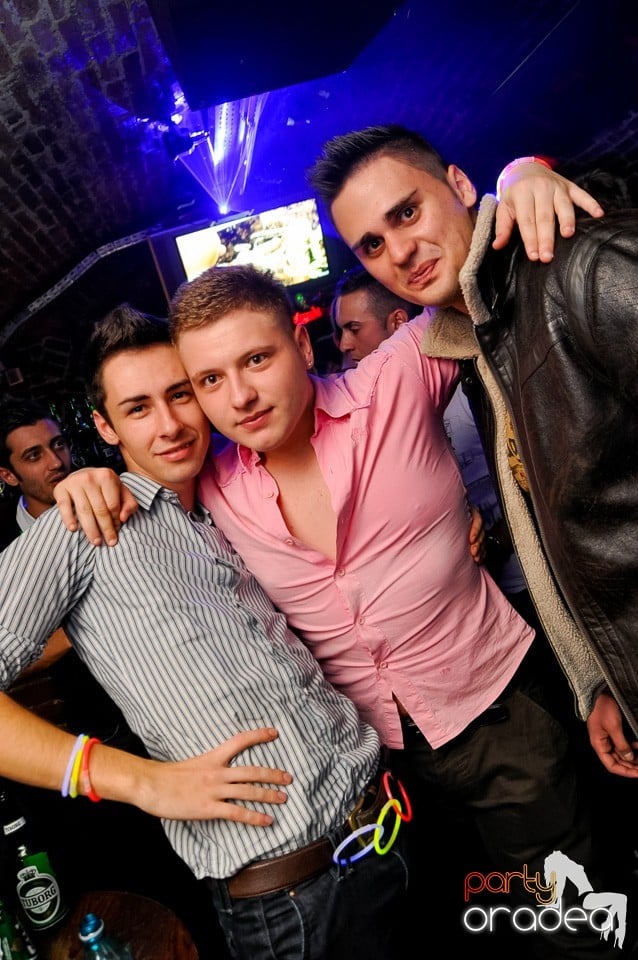 Made in Romania Party în Escape,