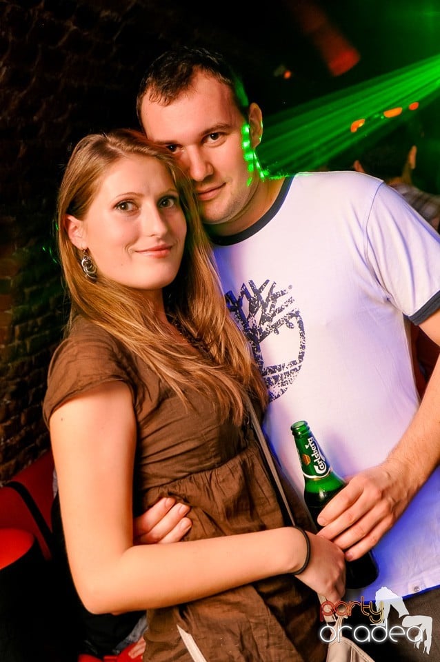 Made in Romania Party în Escape,