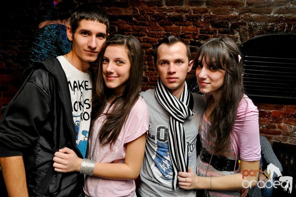 Made in Romania Party în Escape,