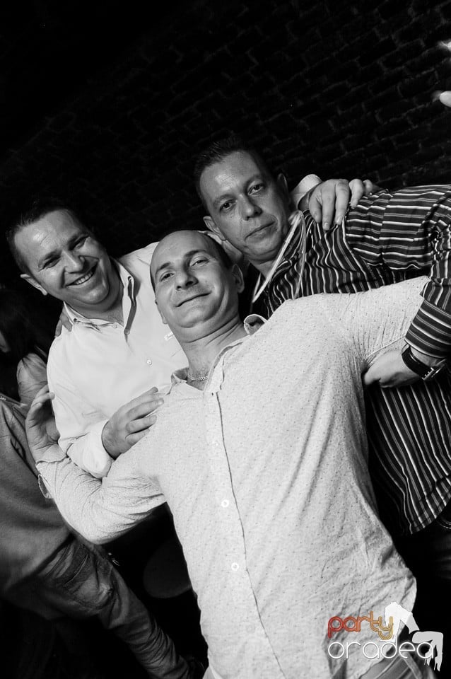 Made in Romania Party în Escape,
