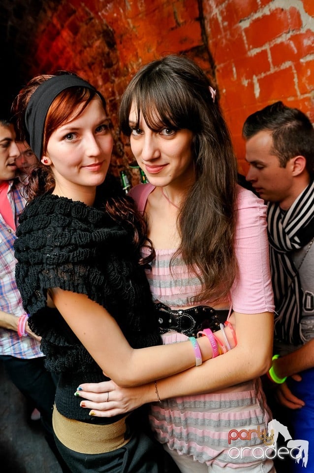 Made in Romania Party în Escape,