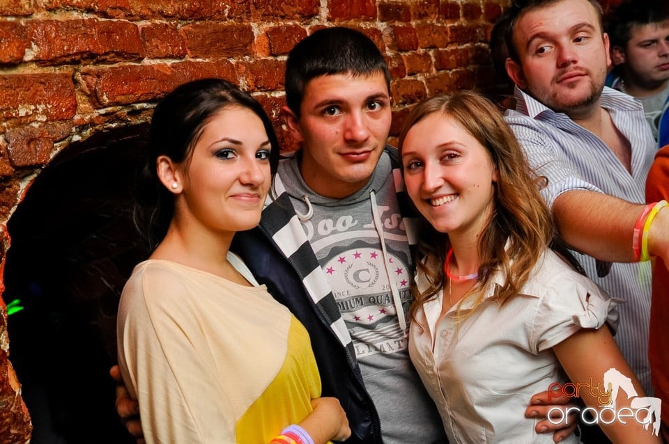 Made in Romania Party în Escape,