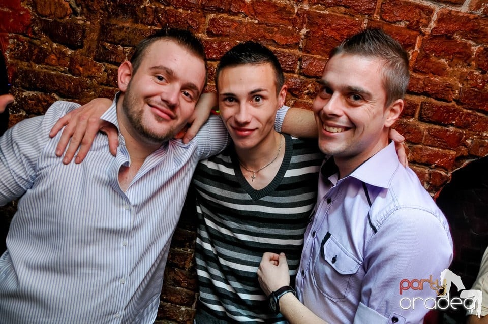Made in Romania Party în Escape,