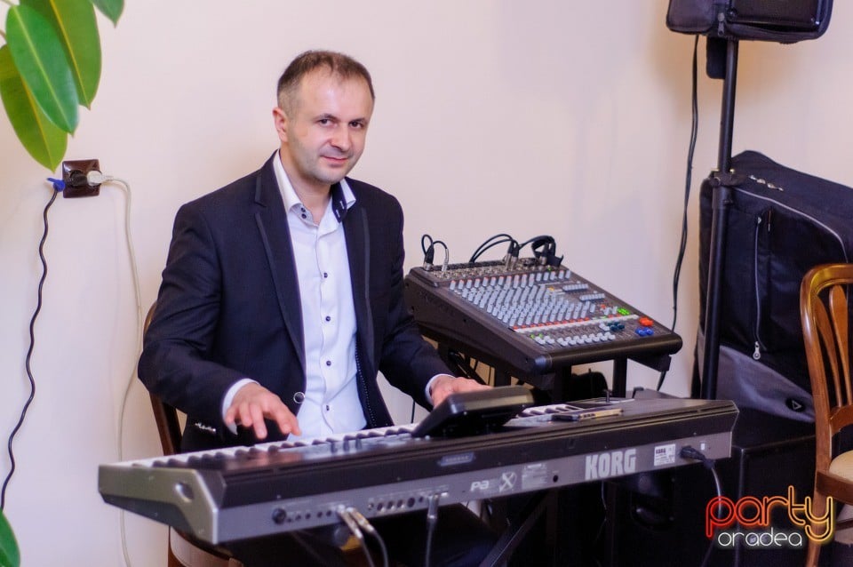 Magic Band Oradea, Restaurant Emporium