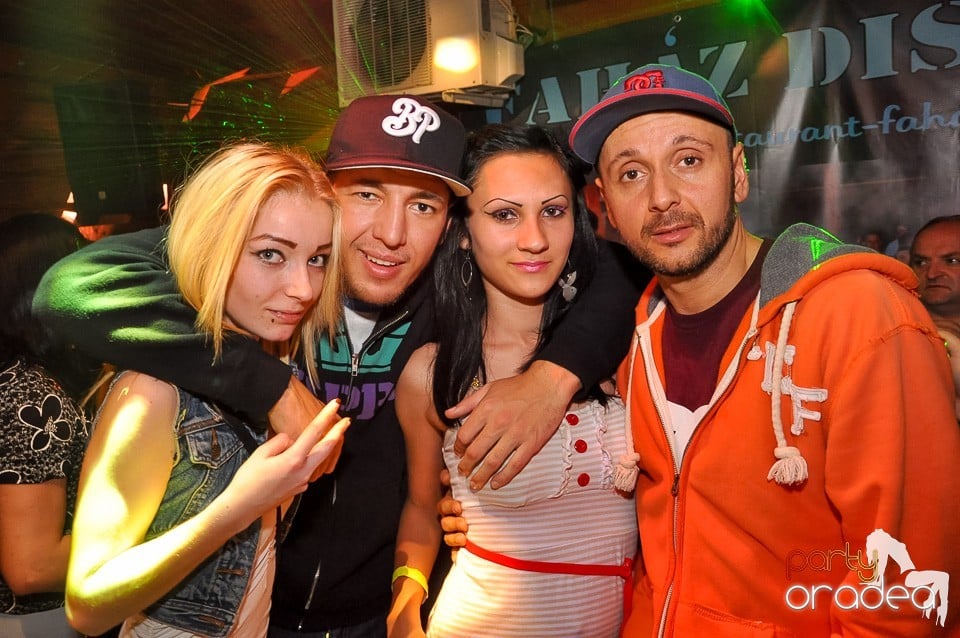 Majka & Curtis în Disco Faház,