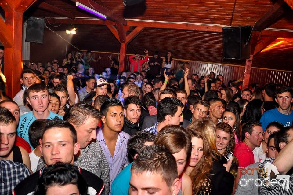 Majka & Curtis în Disco Faház,
