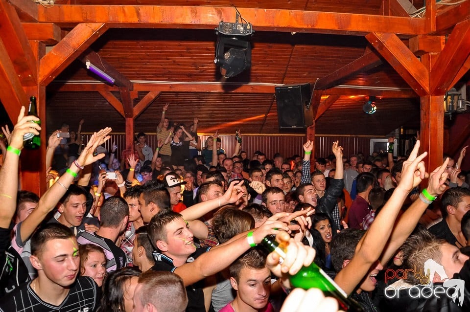Majka & Curtis în Disco Faház,