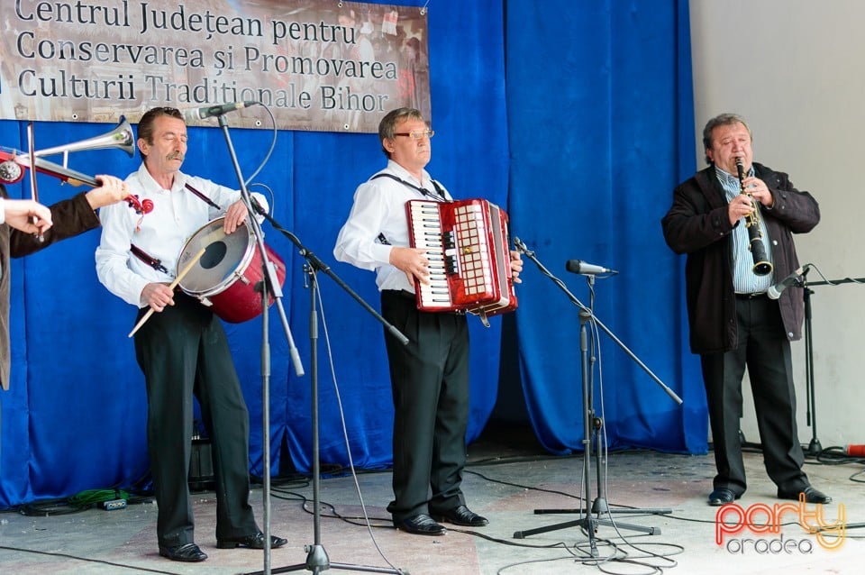 Mândru-i cântecu-n Bihor, Oradea