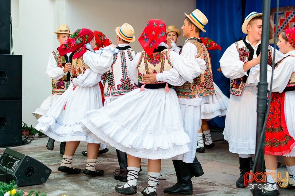 Mândru-i cântecu-n Bihor, Oradea