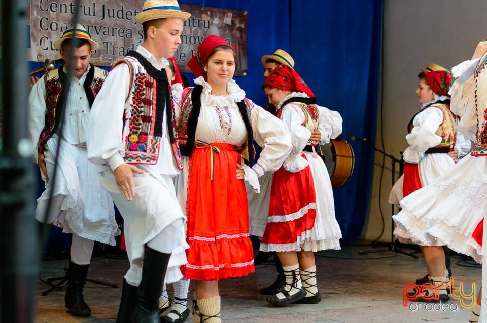 Mândru-i cântecu-n Bihor, Oradea