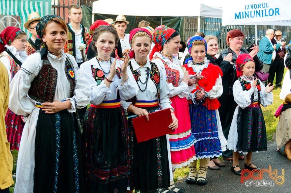 Mândru-i cântecu-n Bihor, Oradea