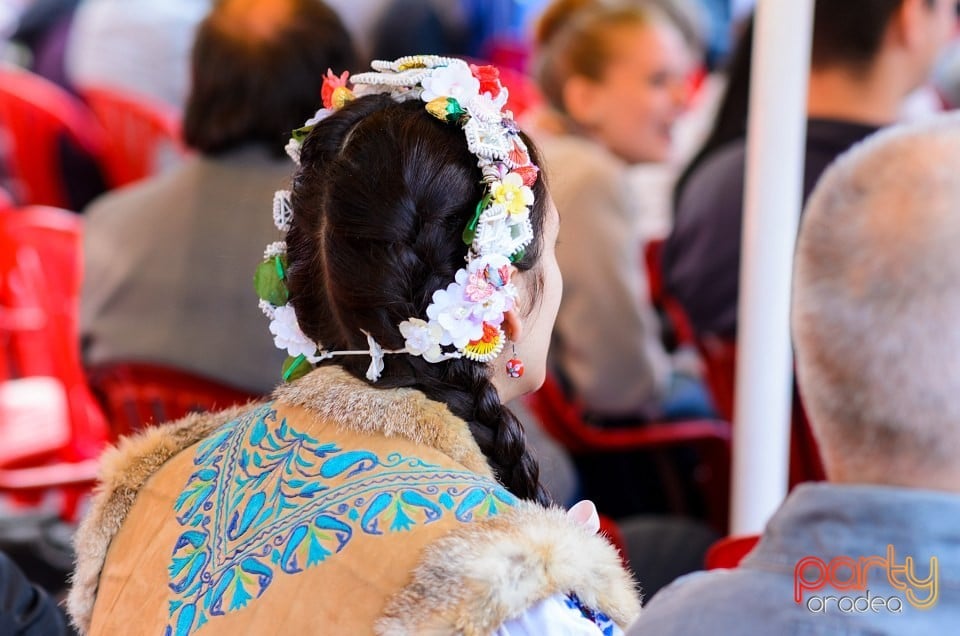 Mândru-i cântecu-n Bihor, Oradea