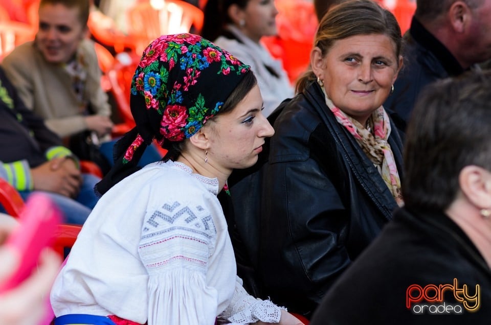 Mândru-i cântecu-n Bihor, Oradea