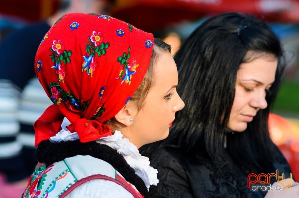 Mândru-i cântecu-n Bihor, Oradea