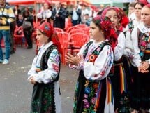 Mândru-i cântecu-n Bihor