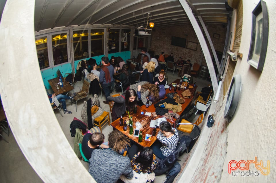 Mash-up Party, Bodega