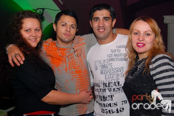 Massive House Attack în Club Atti's,