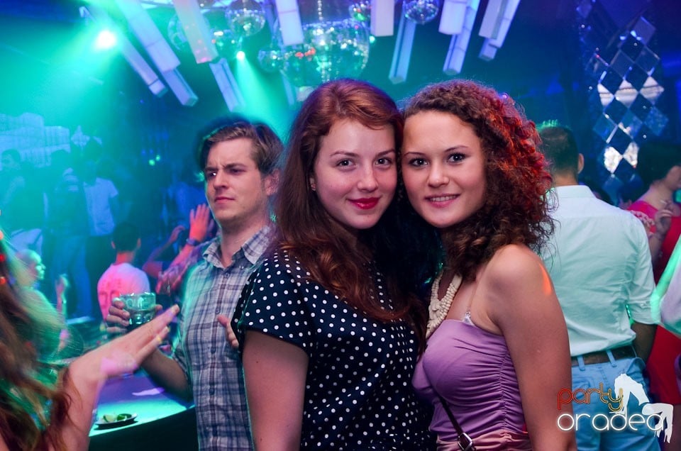 MC Adi Mihăilă şi DJ Energy K în The One,