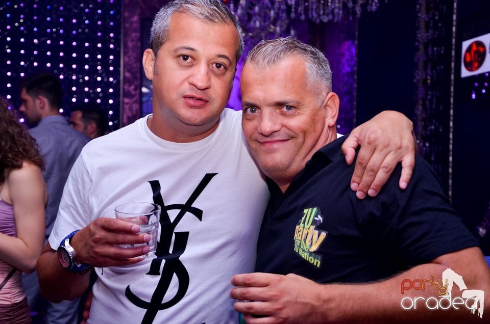 MC Adi Mihăilă şi DJ Energy K în The One, 