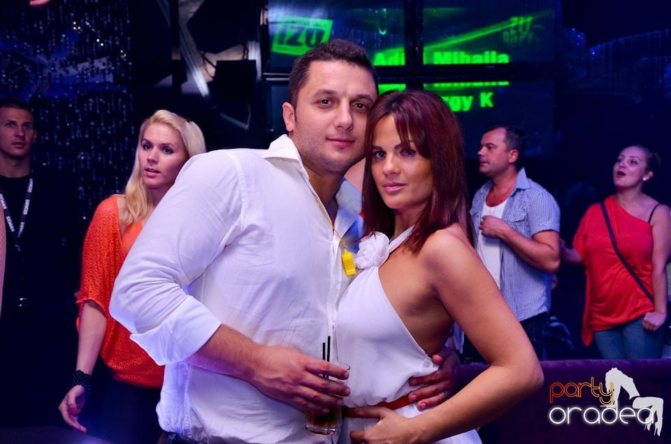 MC Adi Mihăilă şi DJ Energy K în The One,