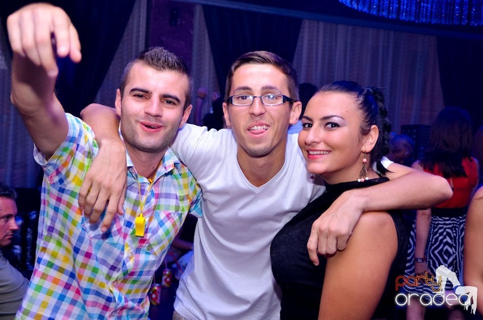 MC Adi Mihăilă şi DJ Energy K în The One,