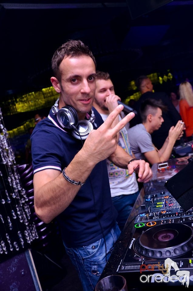 MC Adi Mihăilă şi DJ Energy K în The One,