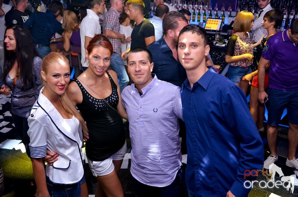 MC Adi Mihăilă şi DJ Energy K în The One,