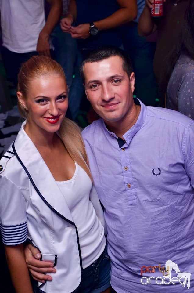 MC Adi Mihăilă şi DJ Energy K în The One,