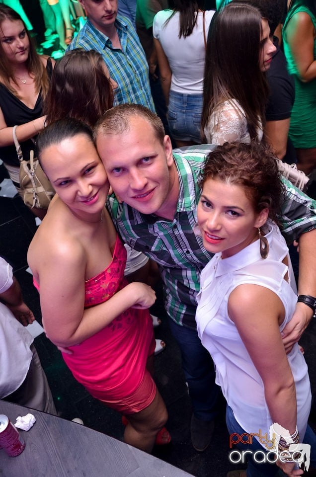 MC Adi Mihăilă şi DJ Energy K în The One,