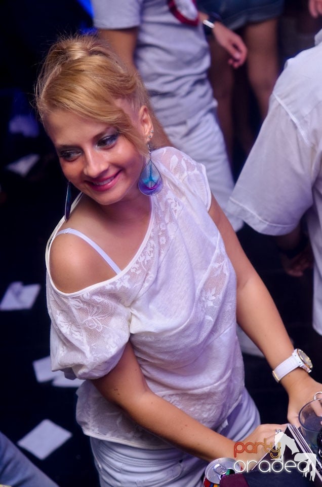 MC Adi Mihăilă şi DJ Energy K în The One,
