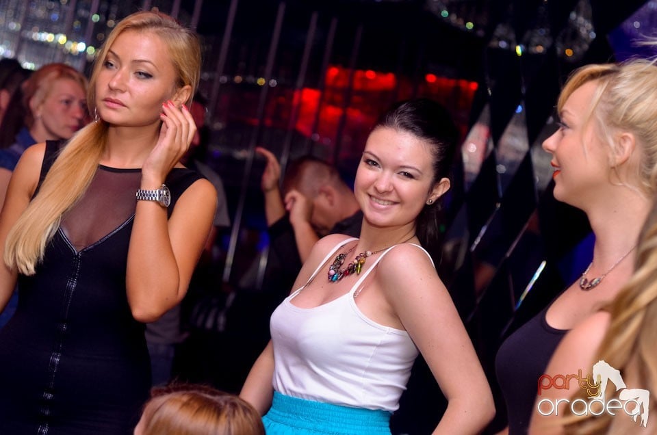 MC Adi Mihăilă şi DJ Energy K în The One,