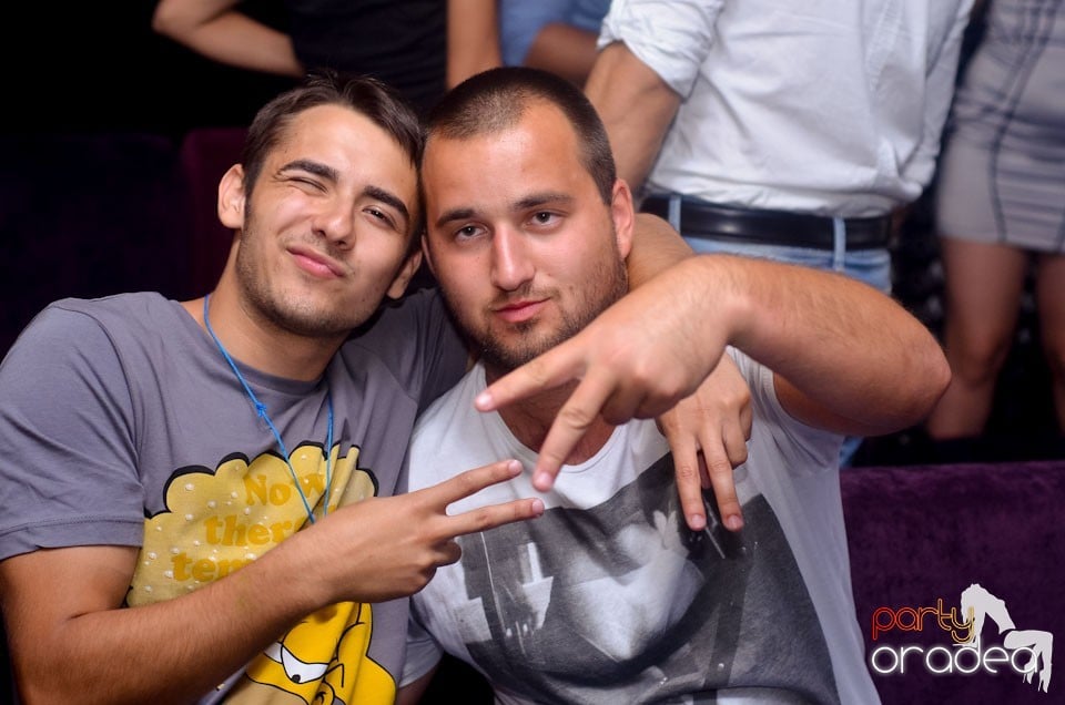 MC Adi Mihăilă şi DJ Energy K în The One,