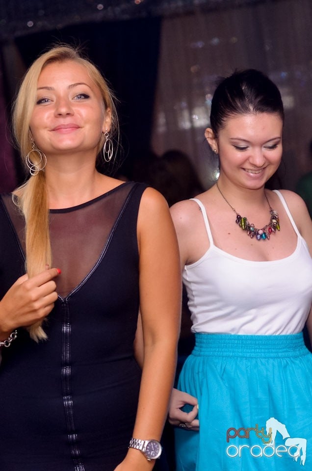 MC Adi Mihăilă şi DJ Energy K în The One,