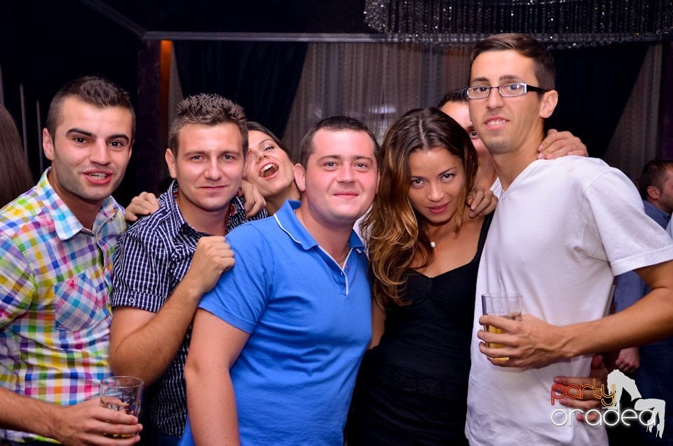 MC Adi Mihăilă şi DJ Energy K în The One,