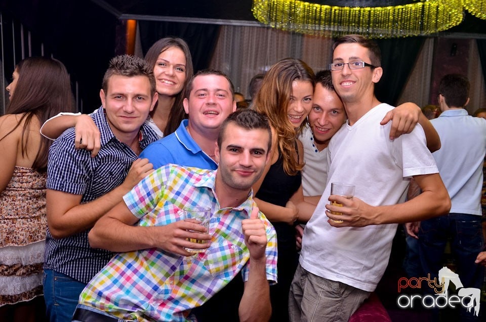 MC Adi Mihăilă şi DJ Energy K în The One,