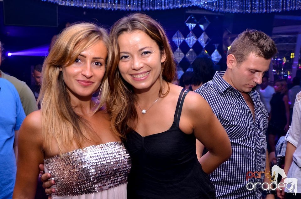 MC Adi Mihăilă şi DJ Energy K în The One,