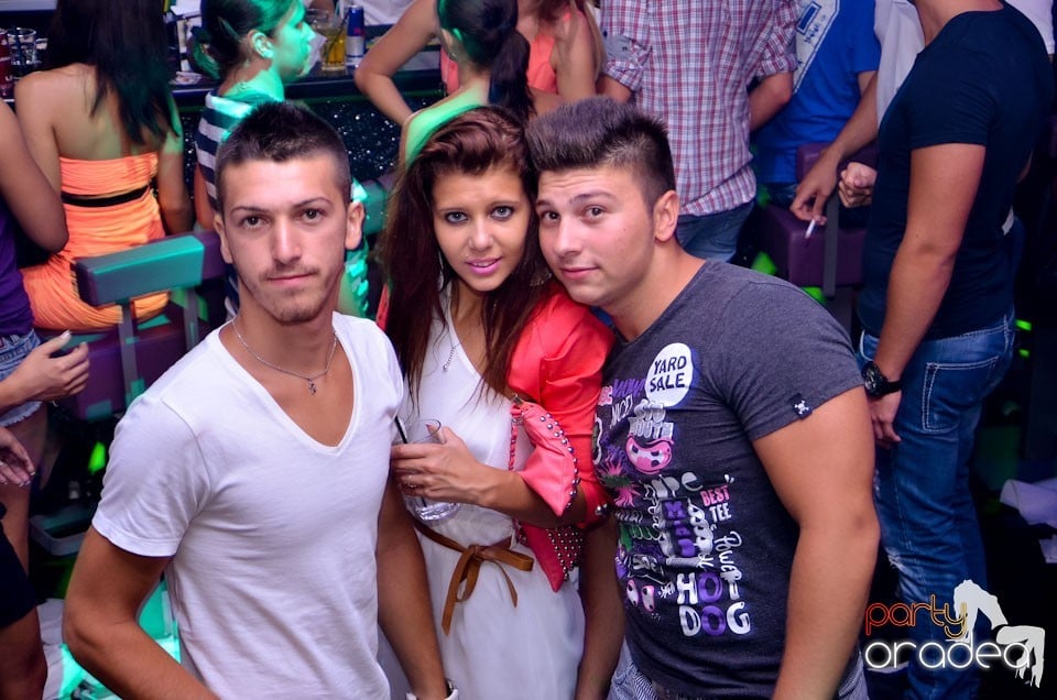 MC Adi Mihăilă şi DJ Energy K în The One,