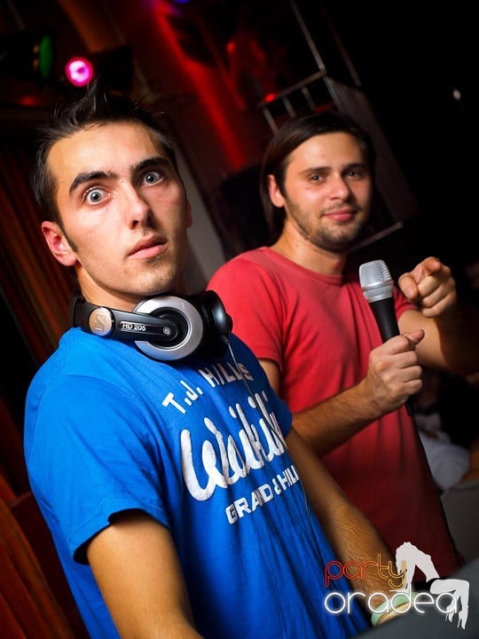 MC Dany şi DJ Cristiano live mixing, Student's Place