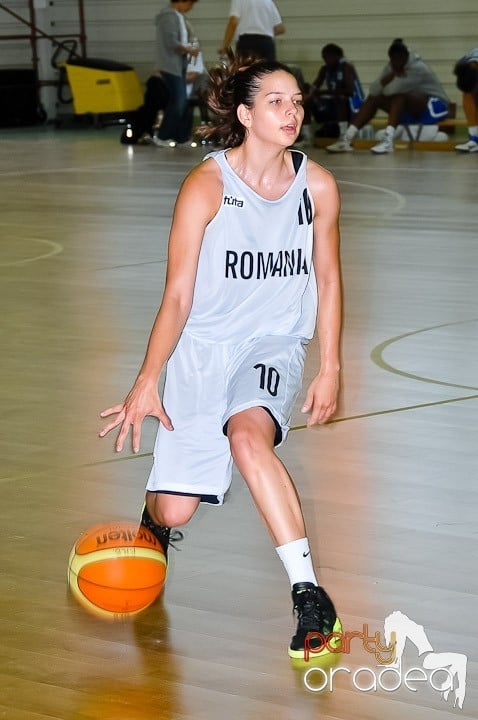 Meci amical de baschet feminin RO-FR, Universitatea din Oradea