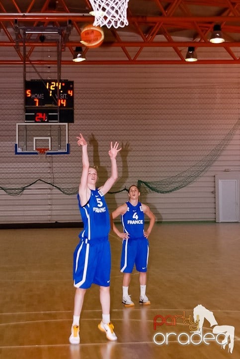 Meci amical de baschet feminin RO-FR, Universitatea din Oradea