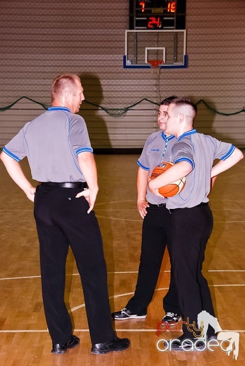 Meci amical de baschet feminin RO-FR, Universitatea din Oradea